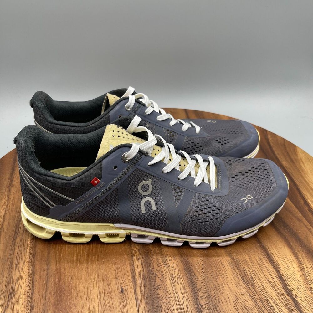 On Cloudflow Shoes Womens Size 9.5 Gray Running Comfort Walking Gym Sneakers